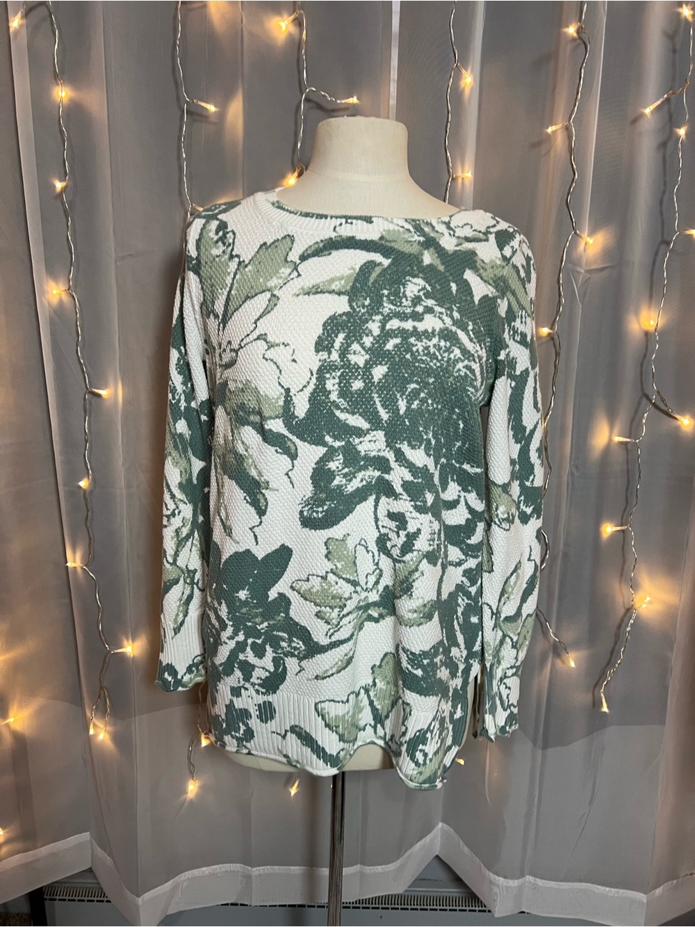 Soft Surrondings Size SWomens Green Floral Knit Sweater - White & Green